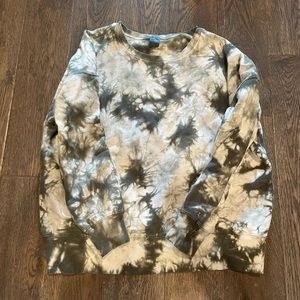 Tie dye crew neck